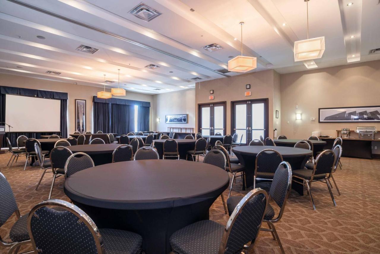 Sandman Hotel&Suites Winnipeg Airport Kültér fotó